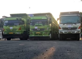 Jembatan Otista Diuji Beban Pakai 9 Truk Seberat 180 Ton