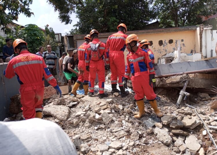 Pekerja di Bojonggede Tewas Tertimpa Reruntuhan Bangunan