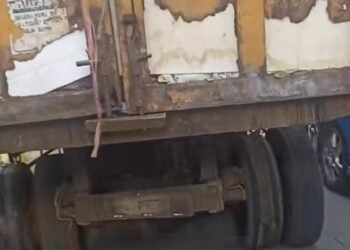 DLH Ngaku Terpaksa Gunakan Truk Tak Layak Operasi untuk Angkut Sampah