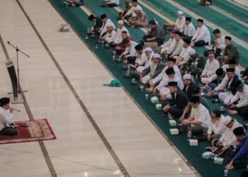 Isi Pergantian Tahun dengan Doa dan Zikir Bersama di Masjid Agung Kota Bogor