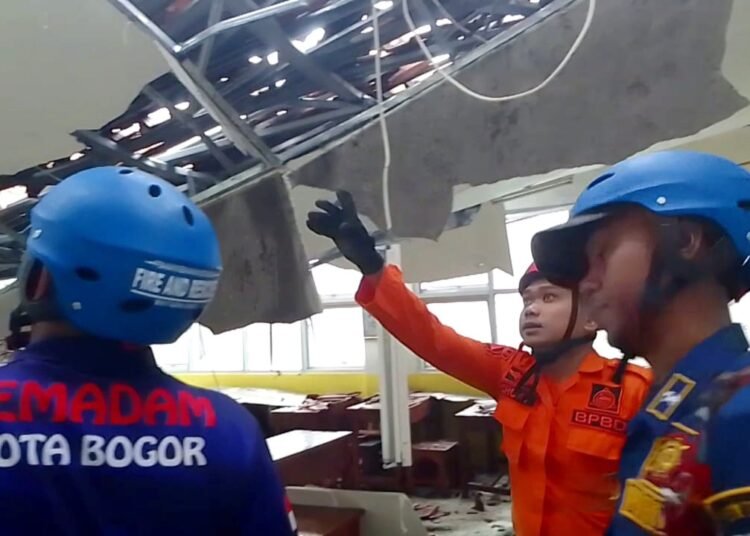 4 Atap Ruang Kelas SDN di Pusat Kota Bogor Ambruk