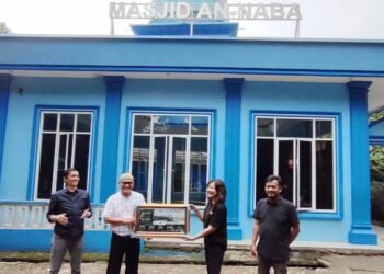 PPLI Berikan Jam Digital untuk Masjid An-Naba PWI Kota Bogor