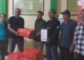 Penyaluran bantuan dari PGBP dan PWI PEKA Kota Bogor untuk korban gempa di Purasari Leuwiliang
