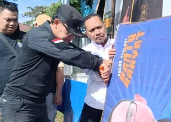 Sampah Alat Peraga Kampanye di Kota Bogor Dimanfaatkan Jadi Paving Block