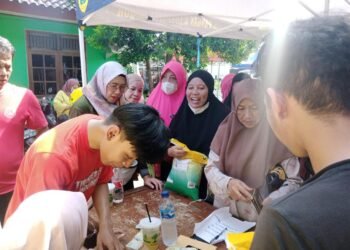 Gerakan Pangan Murah, 8 Ton Beras Tak Cukupi Kebutuhan Masyarakat di Pabuaran Cibinong 