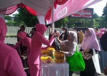 Polres Bogor Sediakan 15 ton Beras dan Minyak Murah untuk Masyarakat 