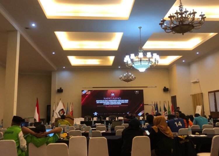 Baru Selesai Hari Ini, KPU Klaim Keterlamabatan Pleno Tak Masalah