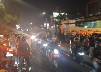 Ada Grand Opening Resto, Jalan Raya Tajur Macet 2 Arah 