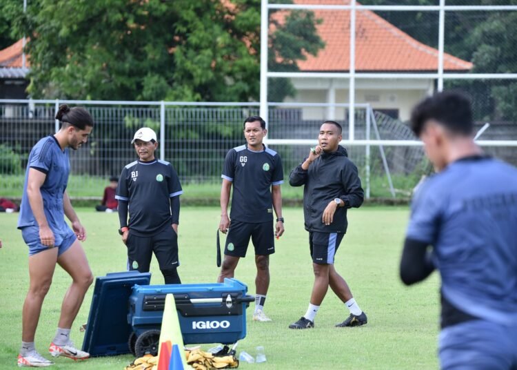 Kembali ke Persikabo 1973, Djajang Nurjaman Bertekad Keluar dari Zona Degradasi 