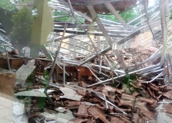 Atap Ambruk di SMAN 1 Ciampea, 7 Siswa Terluka, 3 di Antaranya Dilarikan ke Rumah Sakit