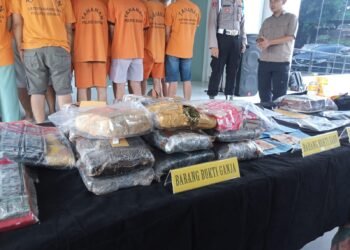 Miliki 1,5 Kilogram Ganja, Dua Sejoli di Citeureup Ditangkap Polisi