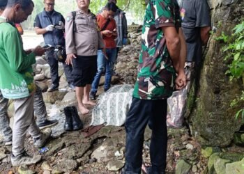 Mayat Pria Tanpa Identitas di Sungai Ciliwung Gegerkan Warga Sempur