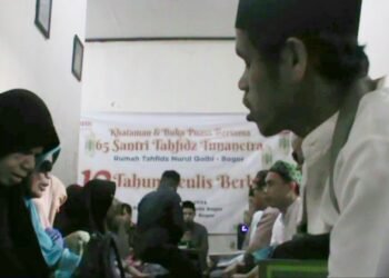 Semangat Puluhan Santri Tunanetra Khataman Alquran di Bogor