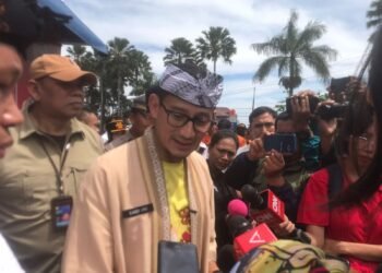 Tinjau Kesiapan Wisata Puncak Sambut Lebaran, Menparekraf : Bisa Majukan UMKM