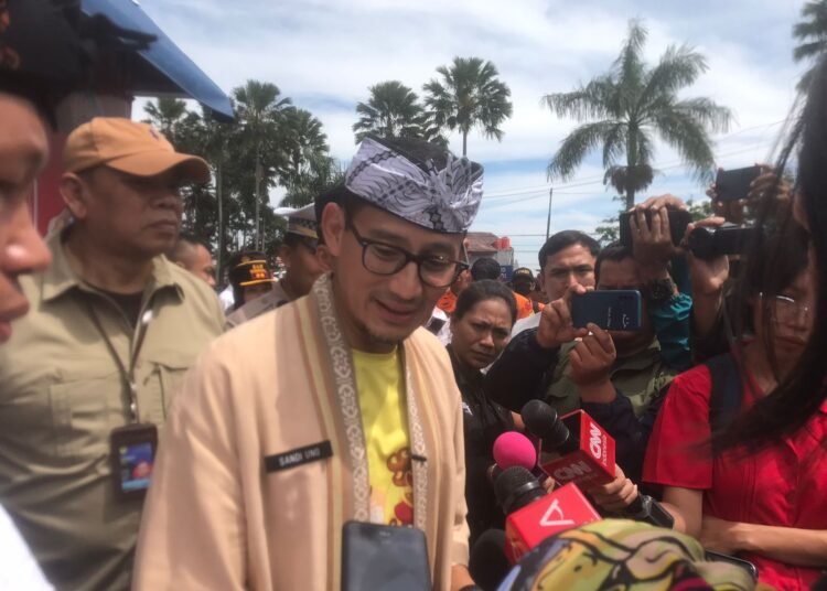 Tinjau Kesiapan Wisata Puncak Sambut Lebaran, Menparekraf : Bisa Majukan UMKM 