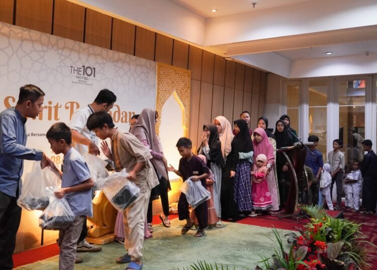 THE 1O1 Hotel Bogor Suryakancana Berbagi Kebahagiaan Bersama 101 Anak Yatim 