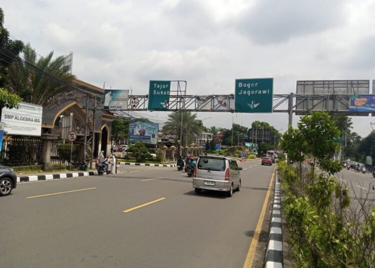 Usai ke Arah Puncak, Kini Satlantas Polres Terapkan One Way ke Jakarta