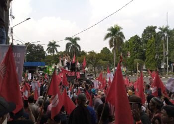 Datangi Kantor Bupati, Perkumpulan Petani Amanat Nanggung Tolak Perpanjangan HGU