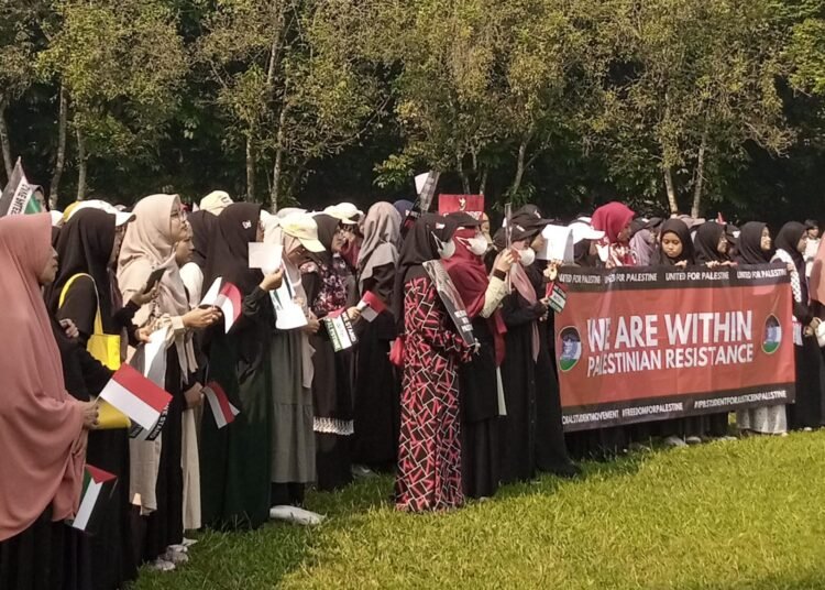 Dukung Gencatan Senjata,  Mahasiswa IPB Gelar Aksi Solidaritas Bela Palestina