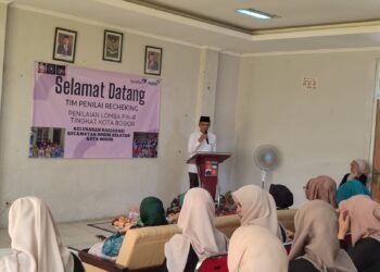 Tim Penilai Recheking PIK Remaja Kunjungi Kelurahan HarjasariÂ