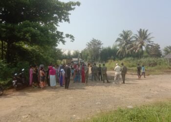 Sumur Tercemar, Warga Geruduk Penampungan Plastik Limbah Kecap di Leuwisadeng 