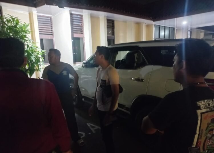 Pencuri Pecah Kaca Mobil Beraksi di Bondongan, Korban Alami Kerugian 230 Juta 