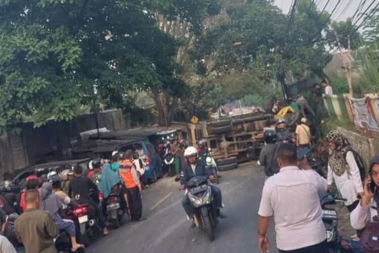 Ada Kecelakaan Beruntun, Jalan Raya Ciampea Macet Parah
