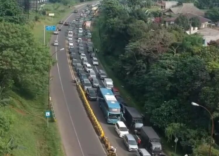 Arus Lalin di Puncak Bogor Landai Pagi Ini, Polisi Prediksi Lonjakan Kendaraan Terjadi Besok