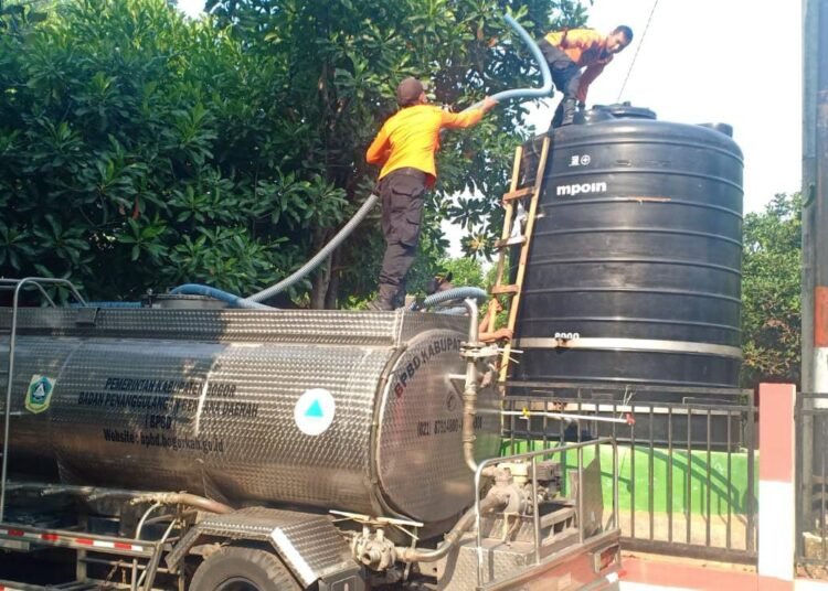 Salurkan 5.000 Liter Air Bersih di Jonggol, BPBD Sebut Warga Butuh Sumur Bor