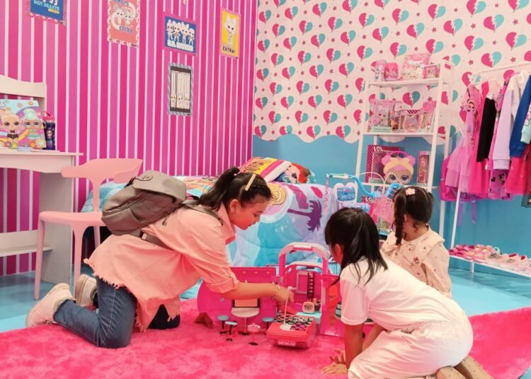 Sambut Liburan Sekolah, Karakter LOL Surprise Hadir di Lippo Plaza Ekalokasari Bogor