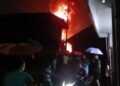 Bangunan Berisi Ban Bekas di Kemang Terbakar, Penyebab Masih Diselidiki
