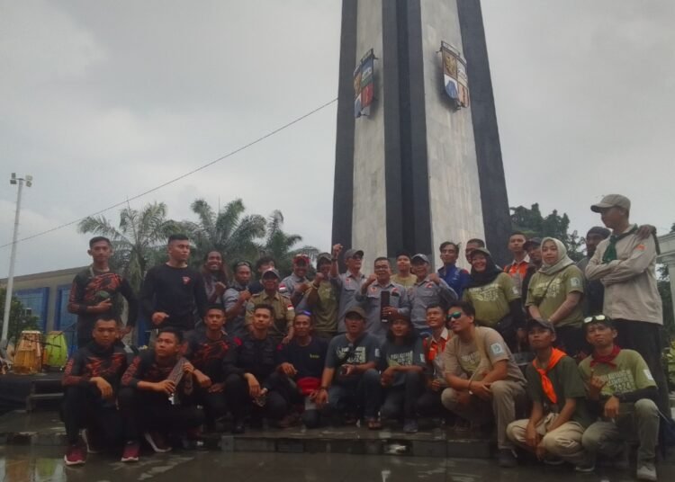 Libatkan Banyak Pihak,  Program Kumbah Tugu Kujang Steril Selama Sepekan