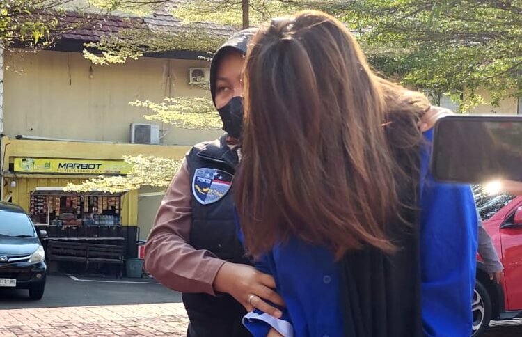 Promosikan Situs Judi Online, Selebgram Cantik di Kota Bogor Diciduk Polisi 