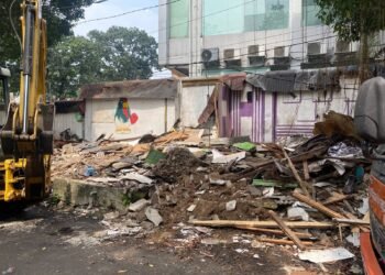 Satpol PP Bongkar Belasan Bangli Penjual Miras di Babakan 