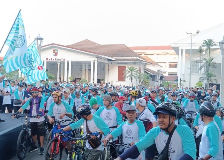 Meriah, Jalan Sehat dan Fun Bike Siliwangi Sehat Diikuti Ribuan Peserta