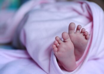 Diduga Dibuang, Jasad Bayi Mengambang Menyerupai Boneka Ditemukan di Saluran Air Pamijahan