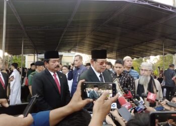 Hadiri Pemakaman, SBY Sebut Hamzah Haz Bangsawan yang Peduli Terhadap Negara