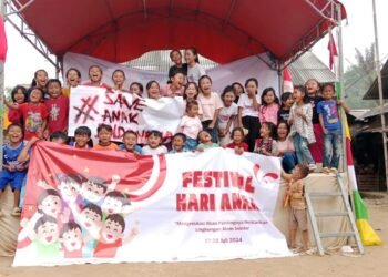 Mahasiswa Unida Edukasi Warga Sukajaya Soal Lingkungan Ramah Anak