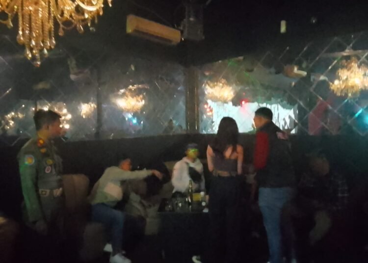 Petugas Gabungan Razia 5 THM di Kota Bogor, Seorang Pengunjung Diamankan 