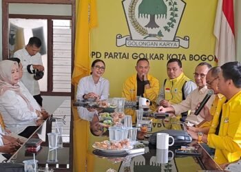 Rena Da Frina dan Rusli Prihatevy Bertemu Jelang Pendaftaran Pilwalkot Bogor, Ada Apa?