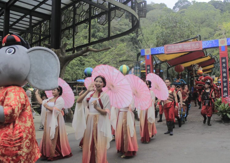 Sambut HUT ke-79 RI, Taman Safari Bogor Siapkan Parade Satwa dan Budaya Besar-besaran!