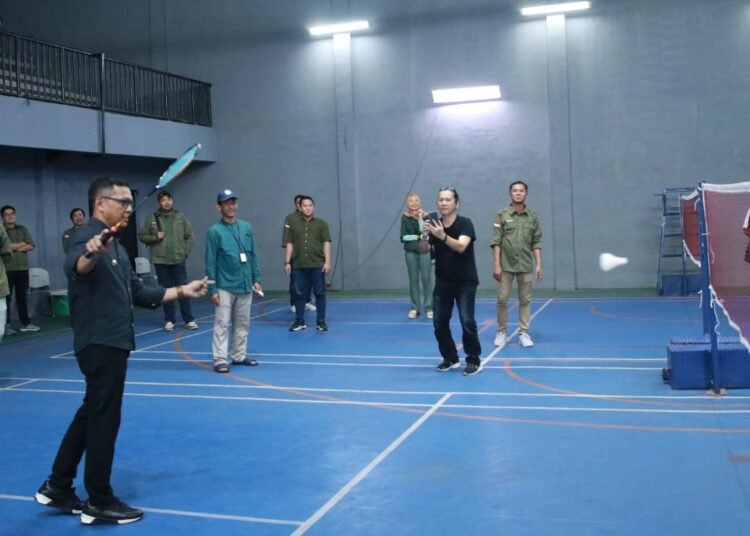 Puluhan Perusahaan Asuransi Ambil Bagian di Turnamen Badminton AAUI Cup