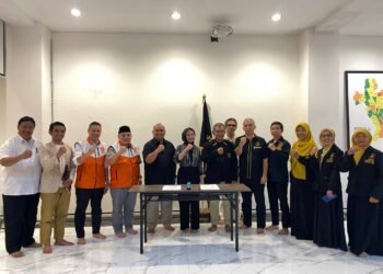 Atang-Annida Terima Rekomendasi Partai Ummat untuk Pilkada Kota Bogor 