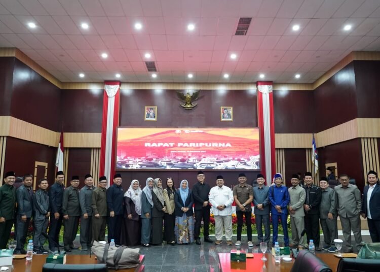 Diakhir Masa Jabatan DPRD Kota Bogor Periode 2019-2024 Berikan Kado Spesial untuk Para Guru Kota Bogor