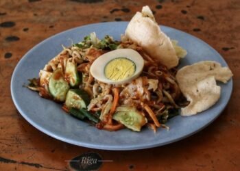 Gado-gado tajur