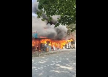 Gudang Rongsokan di Katulampa Kota Bogor Terbakar Hebat 