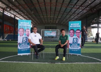 Kapten Timnas Futsal dan Pemain Terbaik Indonesia Bersama Dokter Rayendra-Eka Maulana