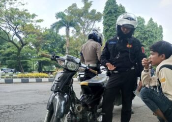 Cerita Rahman, Pria Asal Padang yang Motornya Disita Polisi Saat Hendak Antar Es ke Cibinong