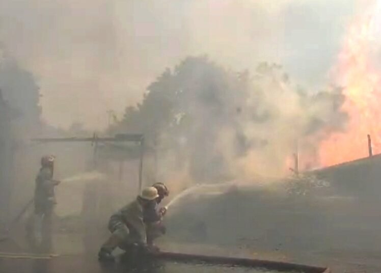 Kebakaran Sejumlah Kios di Jalan Raya Tajur Kota Bogor Diduga Akibat Puntung Rokok