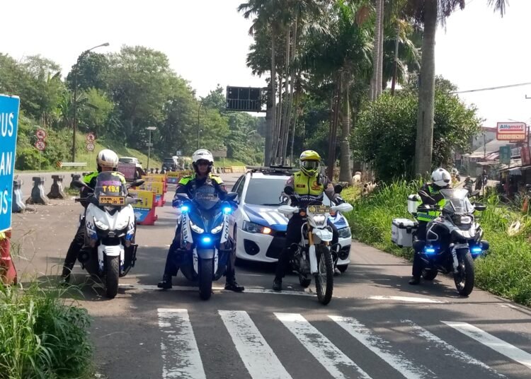 Polisi Terapkan Car Free Night di Puncak Saat Malam Pergantian Tahun